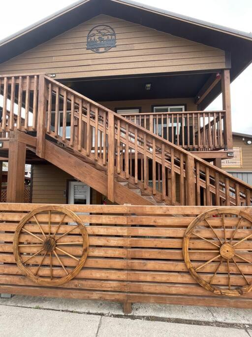 Parkway Yellowstone Guest House Room #2 Gardiner Dış mekan fotoğraf
