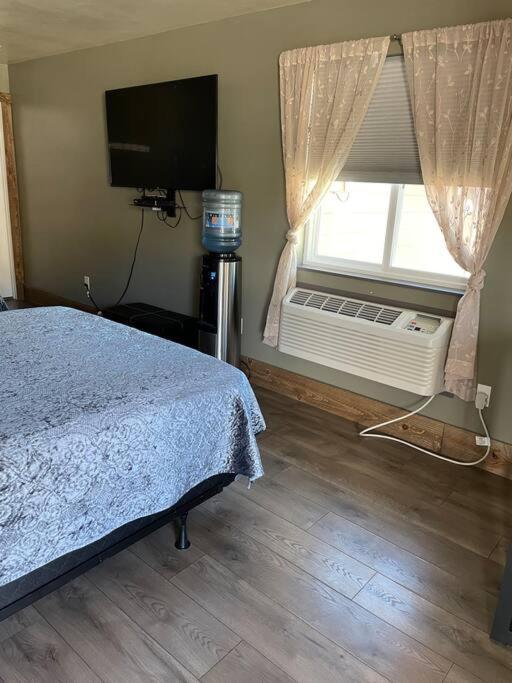 Parkway Yellowstone Guest House Room #2 Gardiner Dış mekan fotoğraf