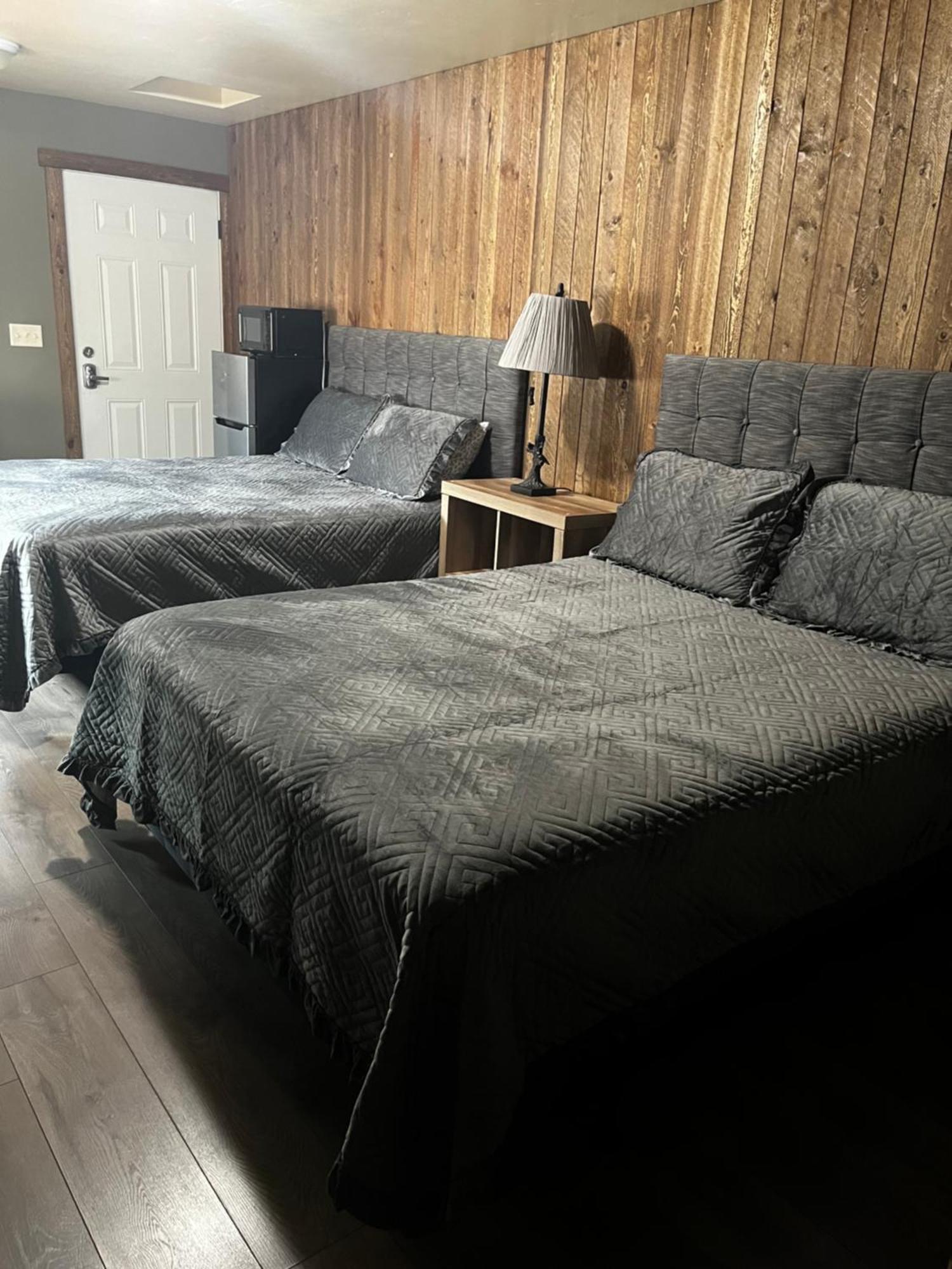 Parkway Yellowstone Guest House Room #2 Gardiner Dış mekan fotoğraf